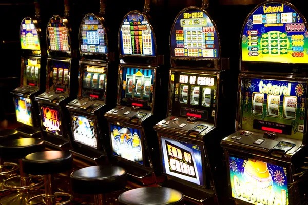 Live-dealer games accessible through the same account Live-dealer table selection showing Baccarat, Blackjack, Roulette, and Dragon Tiger options